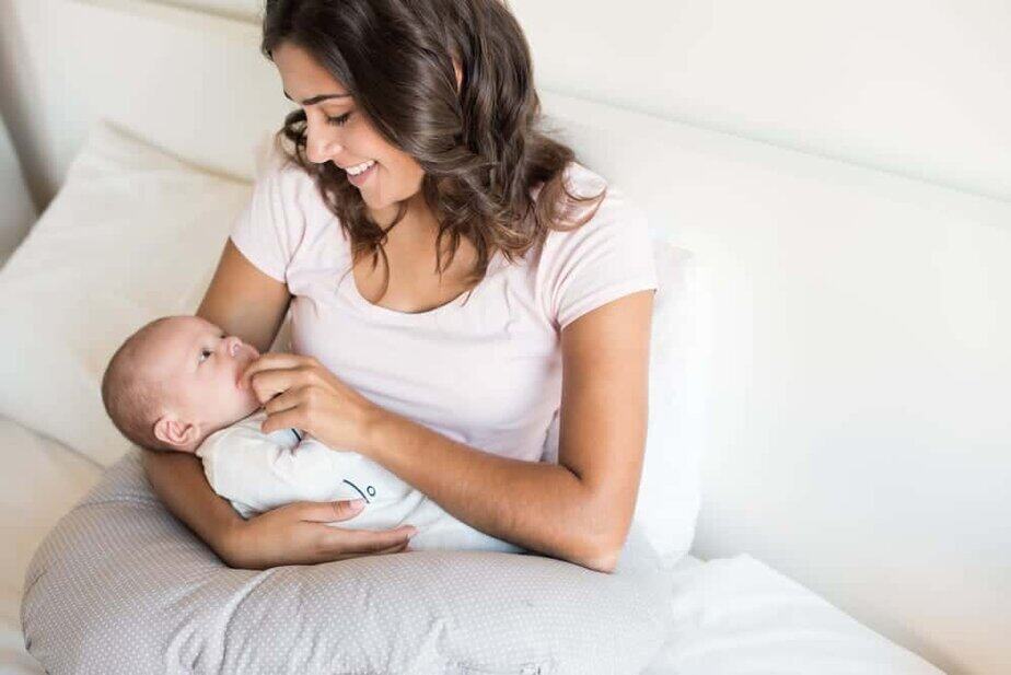 The Best Organic Nursing Pillows The Gentle Nursery